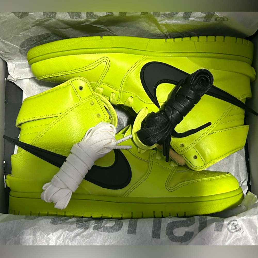 AMBUSH X Dunk High ‘Flash Lime’ (2021) **USED**